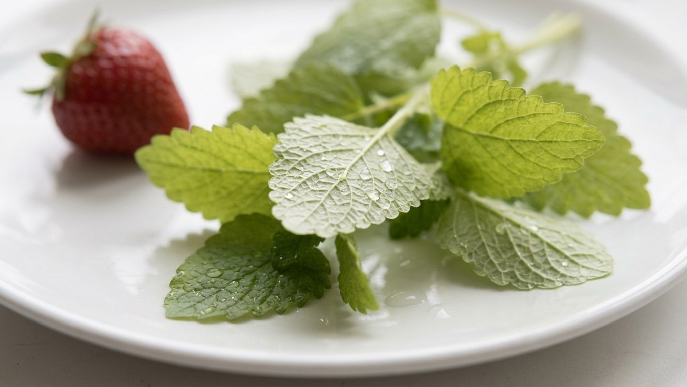 J'ai remplacé la vanille par cette plante française : mes desserts de printemps coûtent 2 fois moins cher